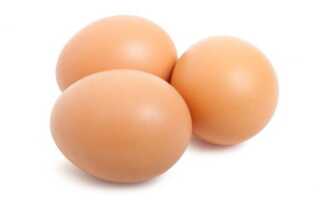Сколько сырых яиц можно выпивать в день